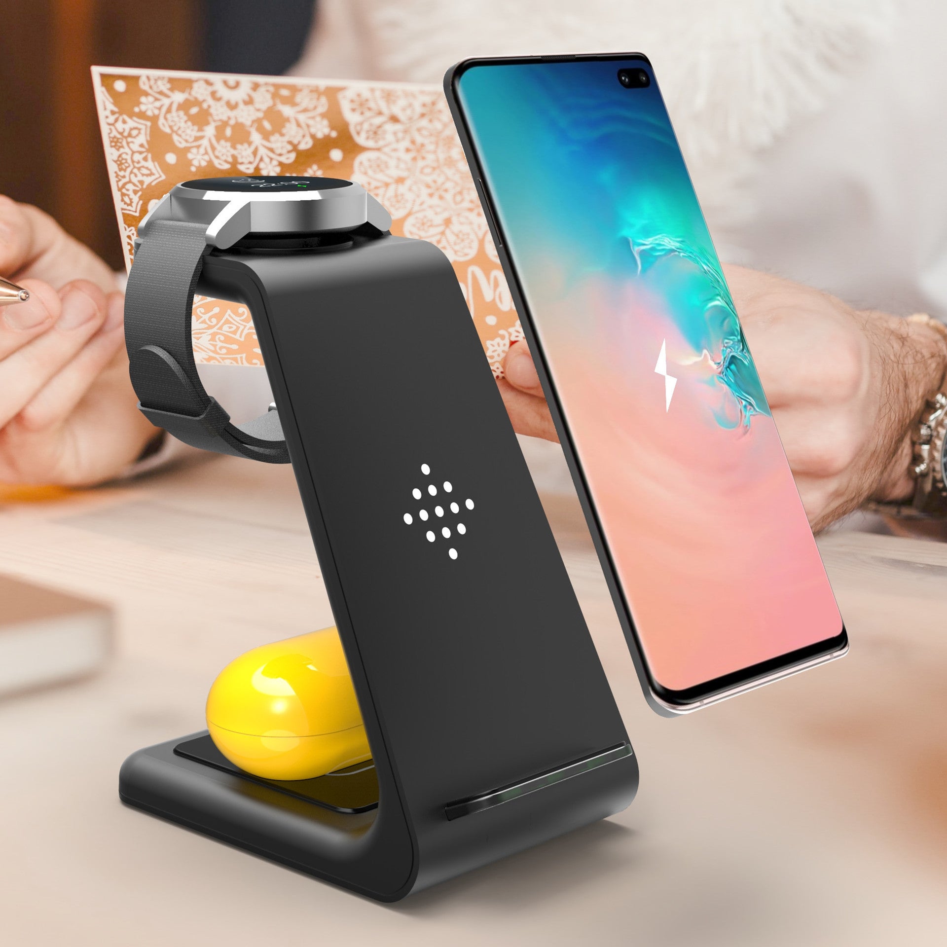 3-in-1 Fast Wireless Charging Station for Apple & Android