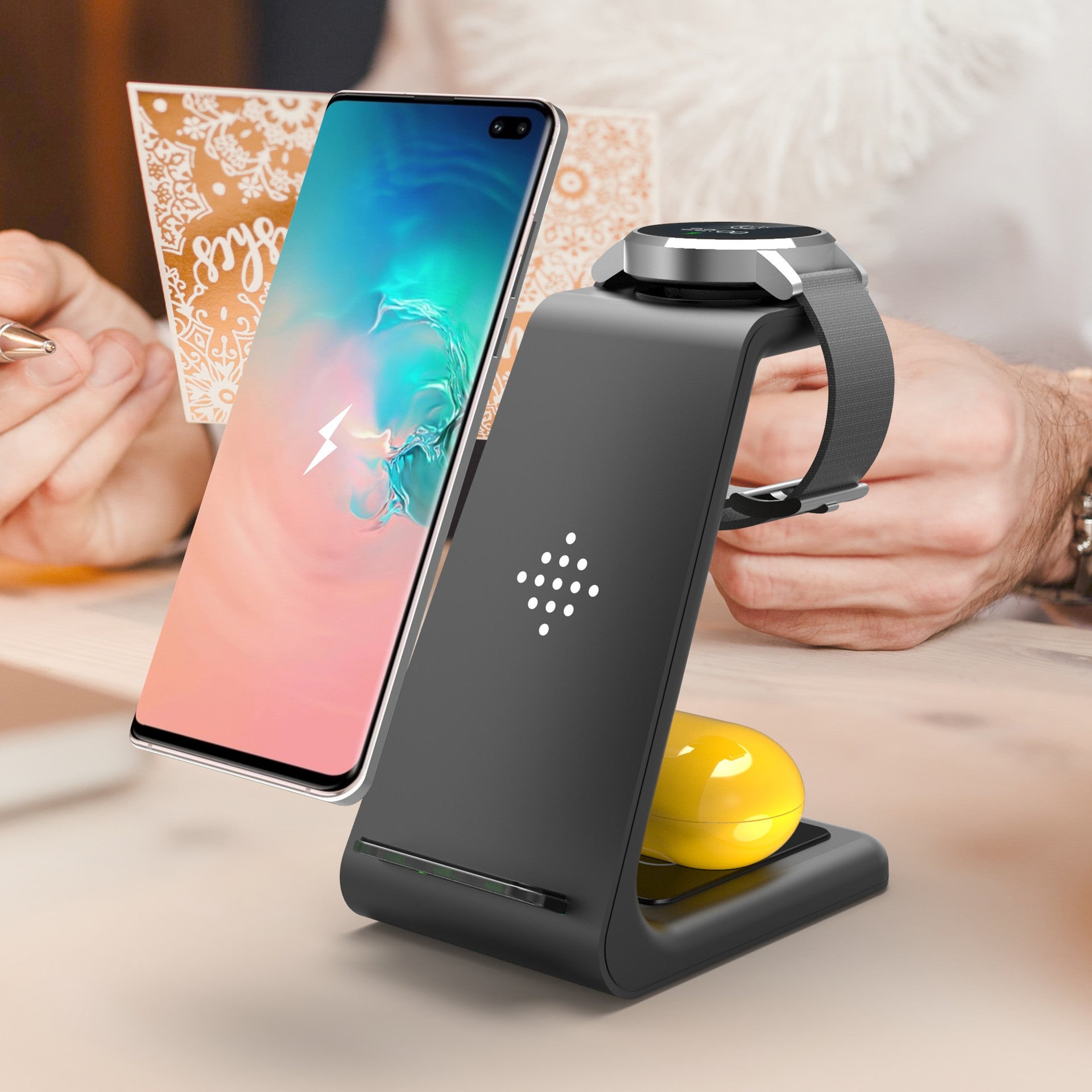 3-in-1 Fast Wireless Charging Station for Apple & Android